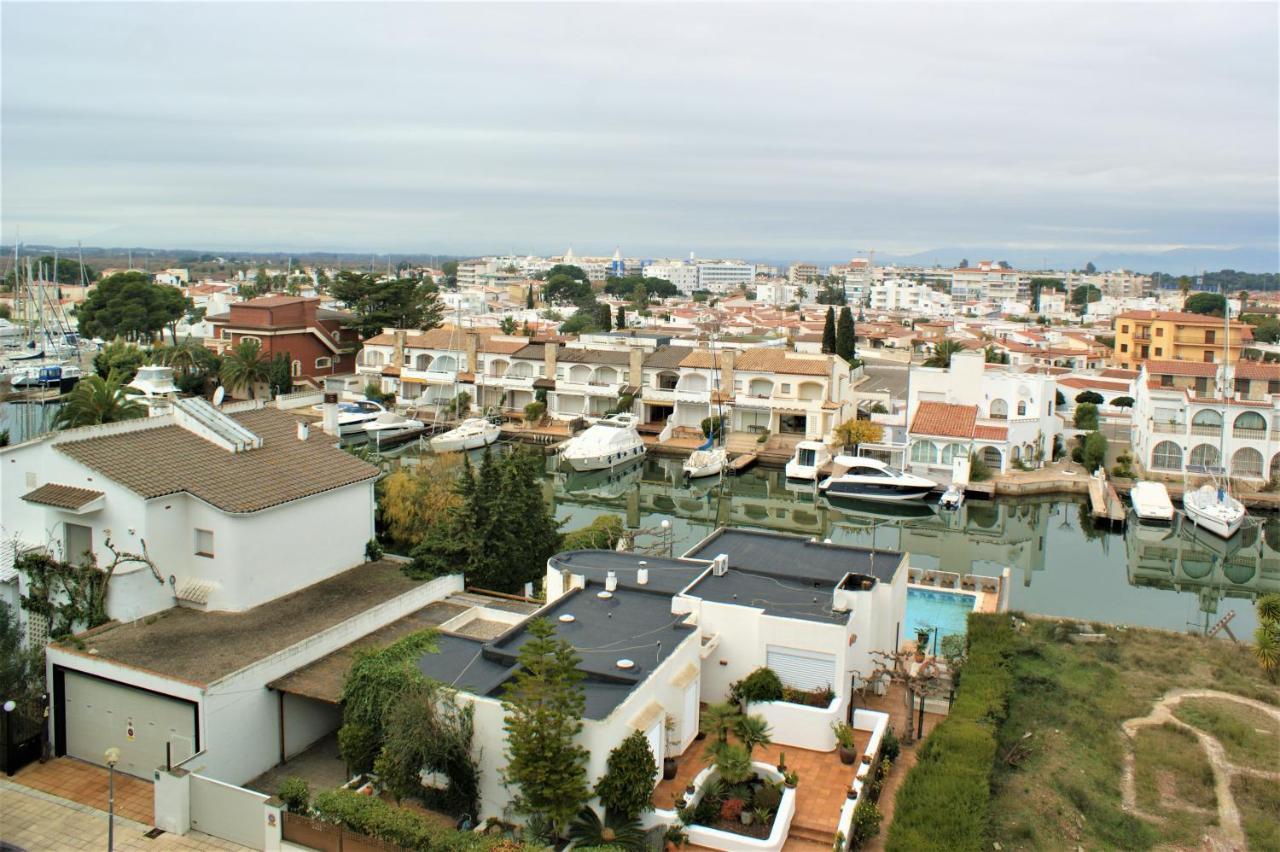 Ferienwohnung Apartamento En Roses Con Parking Y Piscina Exterior foto